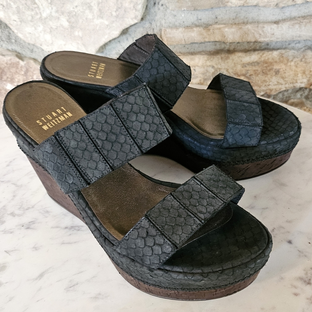 Stuart Weitzman Black Reptile Pattern Upper Cork … - image 1